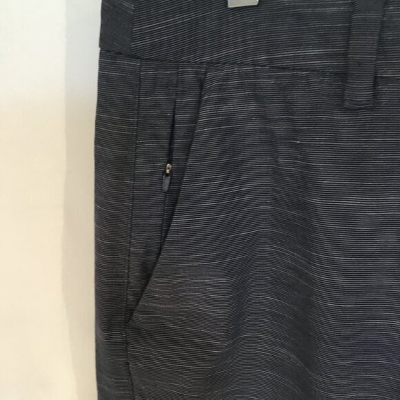 Hang Ten Men's Bermuda Shorts in Heathered Blue Sz 32 Belt Loops Pockets Stretch - Picture 5 of 11